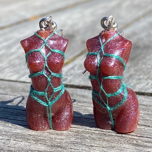 Goddess earrings with shibari tie